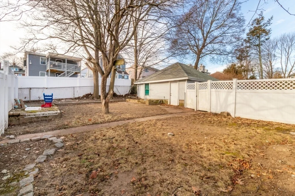 82 Glendower Rd, Roslindale