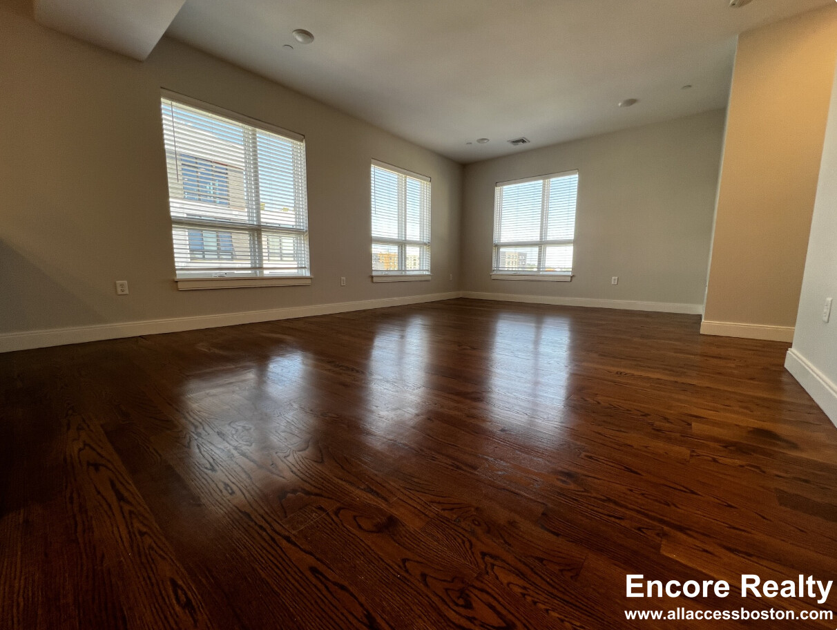 1 Everett St, Allston