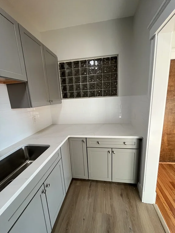 108 Bristol Rd, Somerville