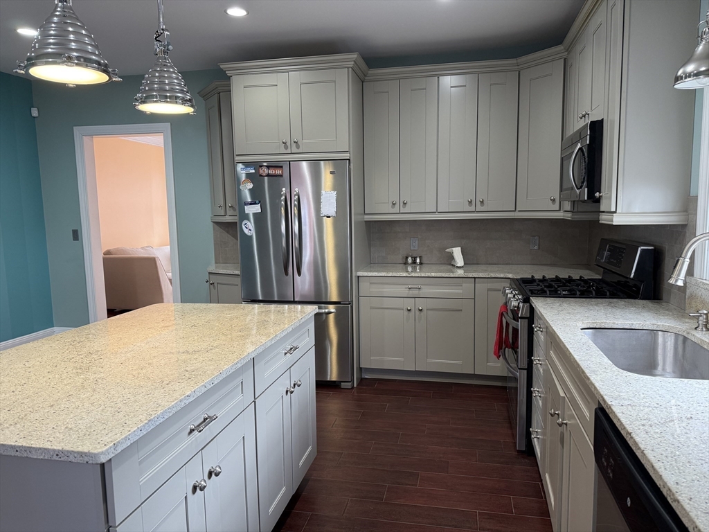 177 Bellingham Ave, Revere