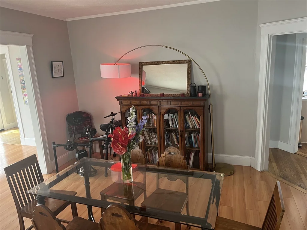 15 Parkton Rd, Jamaica Plain