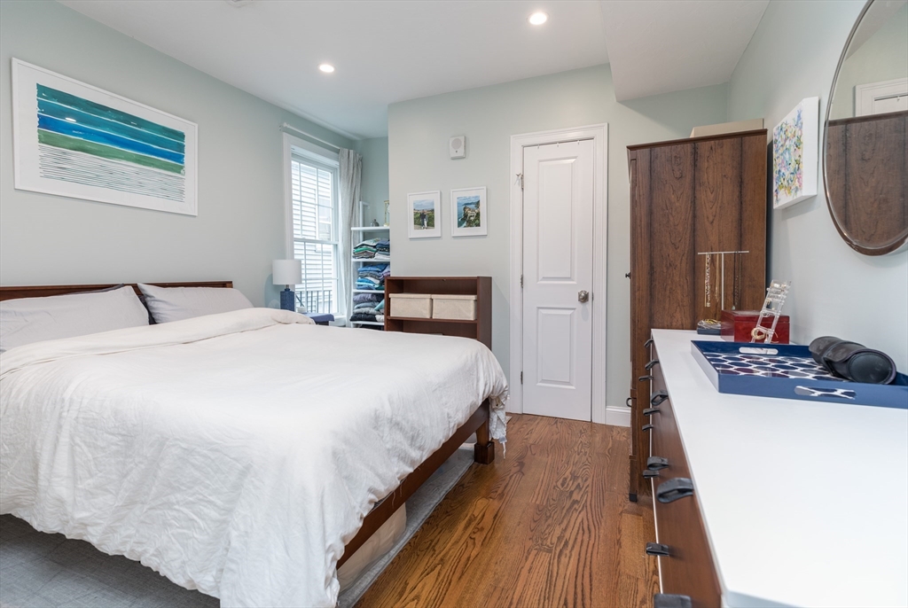 194 K St, South Boston