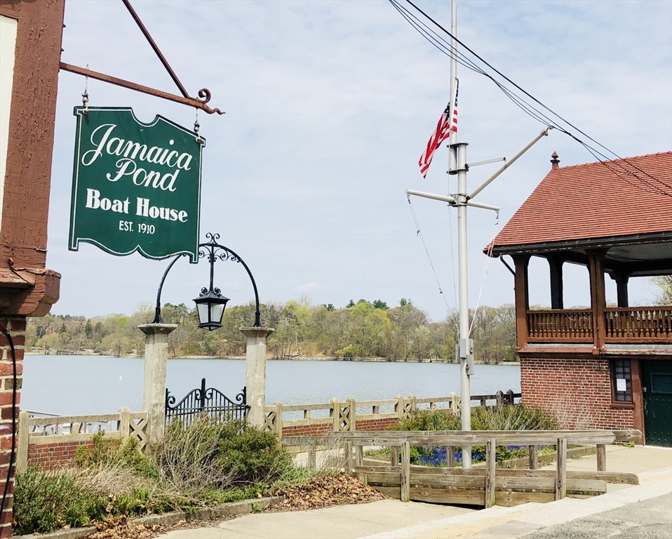 9 South St, Jamaica Plain