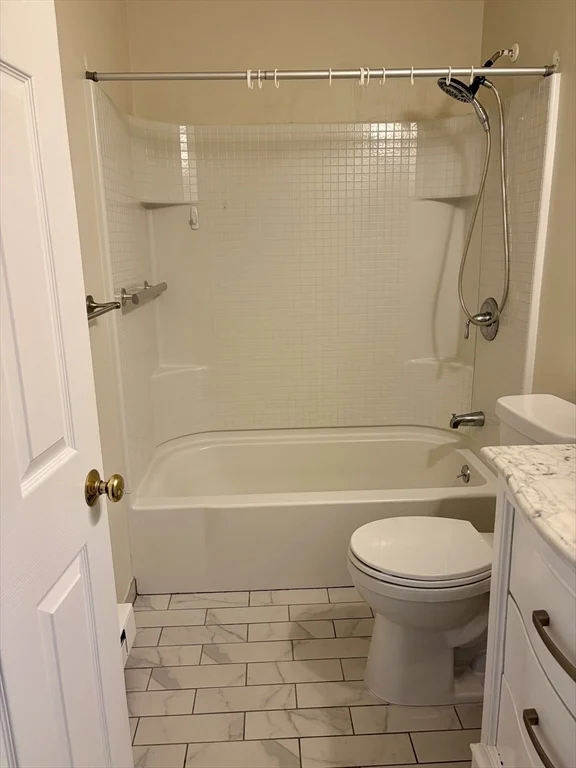 3 Dailey St, Attleboro