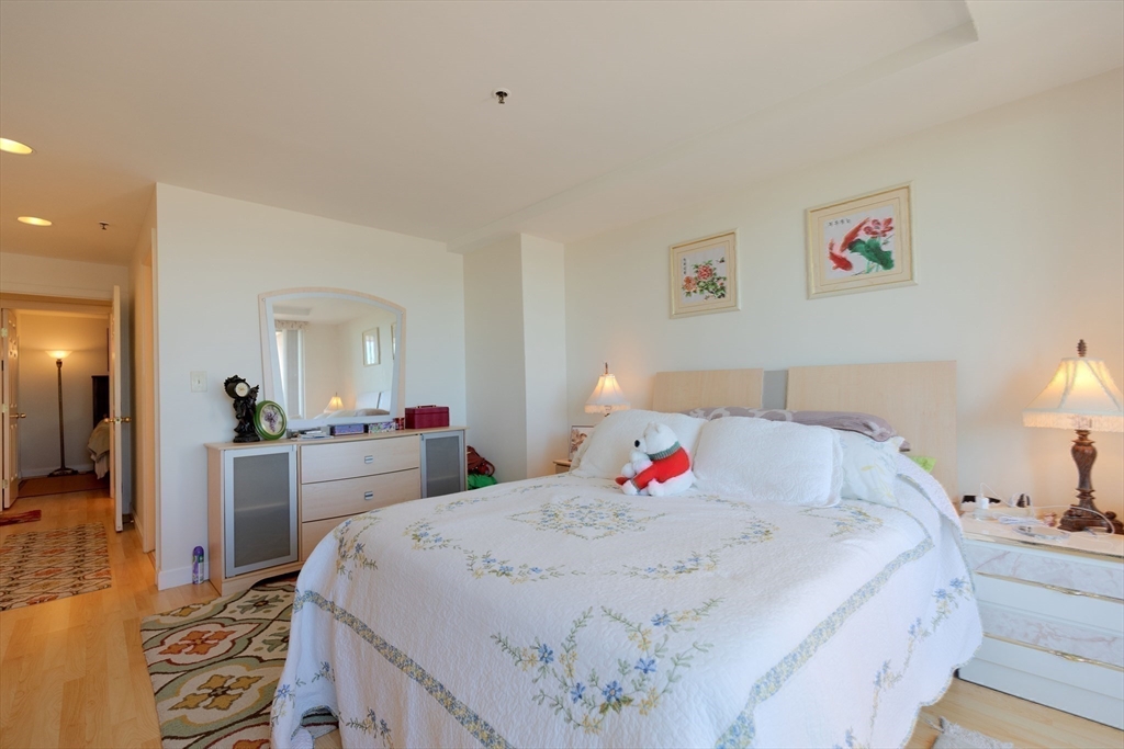 350 Revere Beach Blvd, Revere