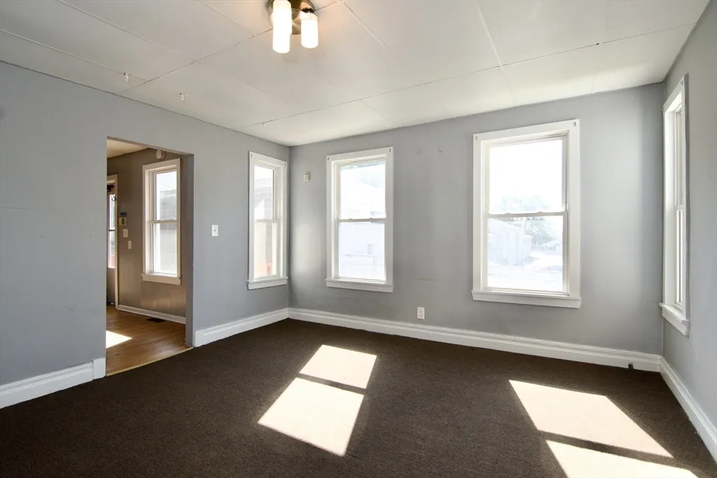 425 Taylor St, Springfield