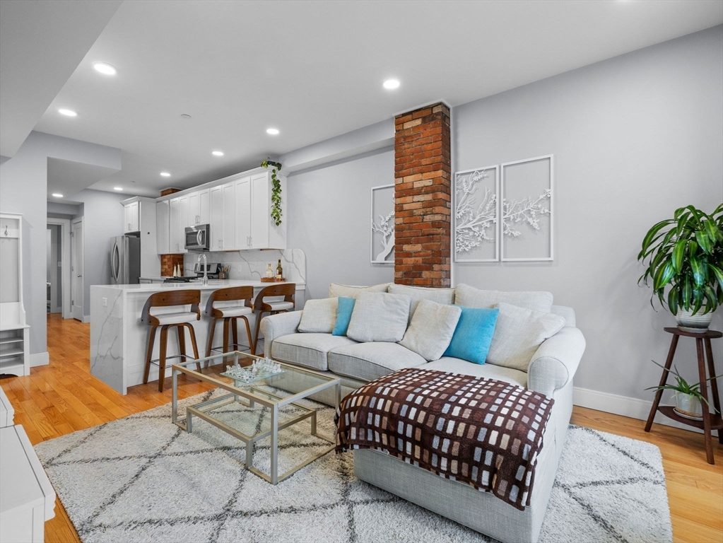 154 Lexington St, East Boston