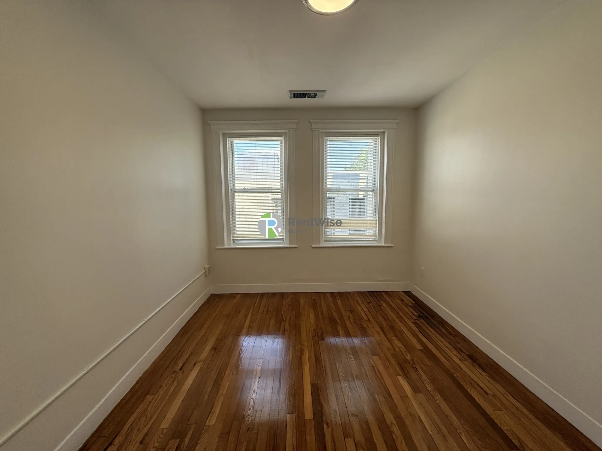 94 Brainerd Rd, Allston