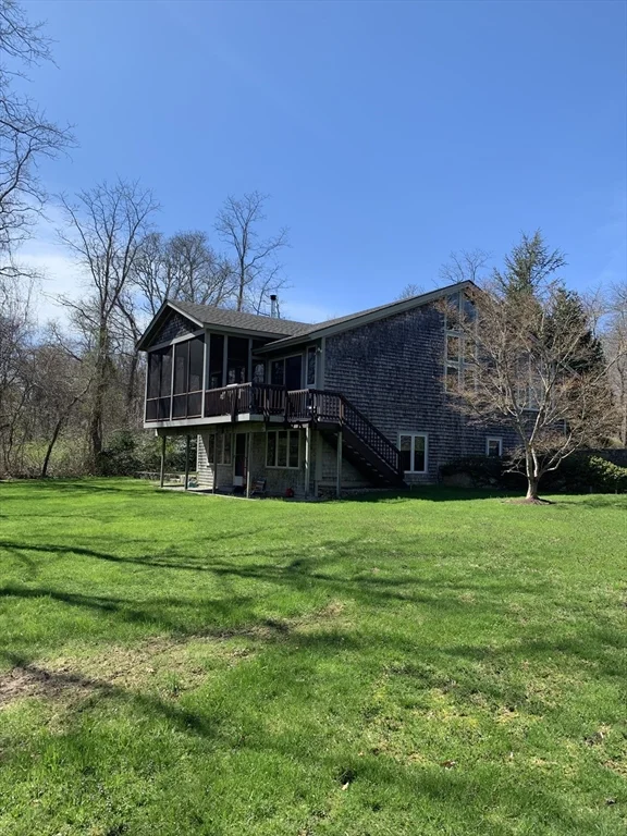 3 Nonquitt Ave, Nonquitt