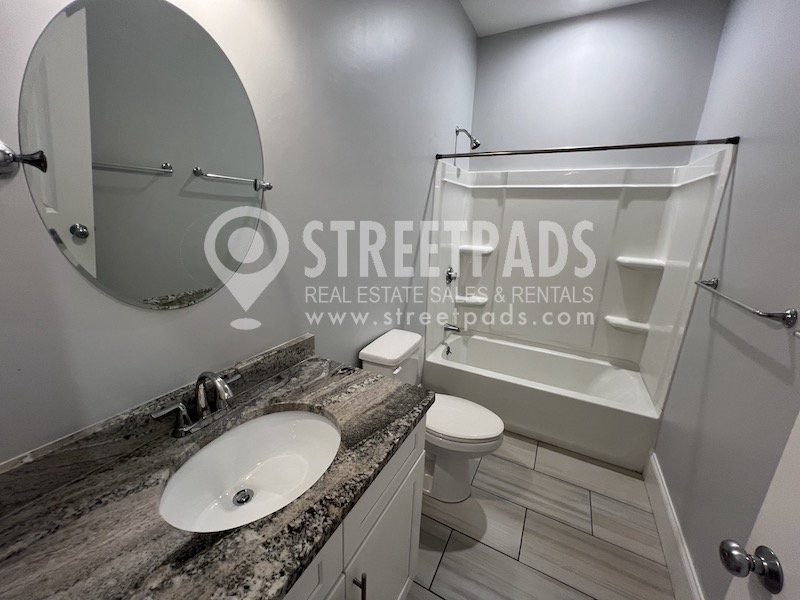 8 Islington St, Allston