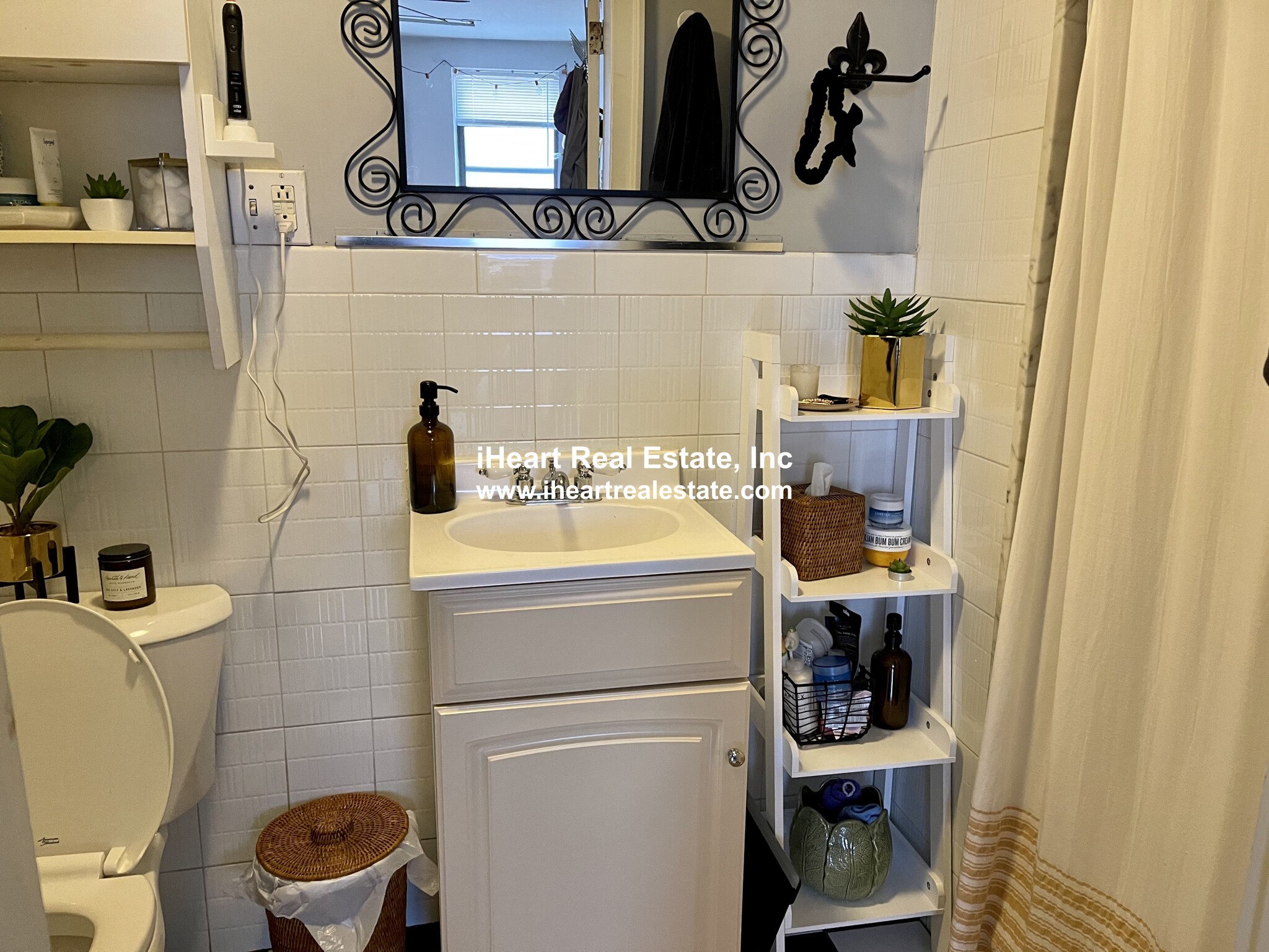 13 Thacher St, North End