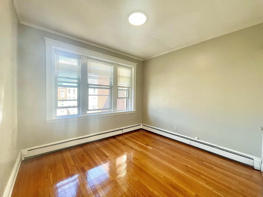 1653 Commonwealth Ave, Brighton