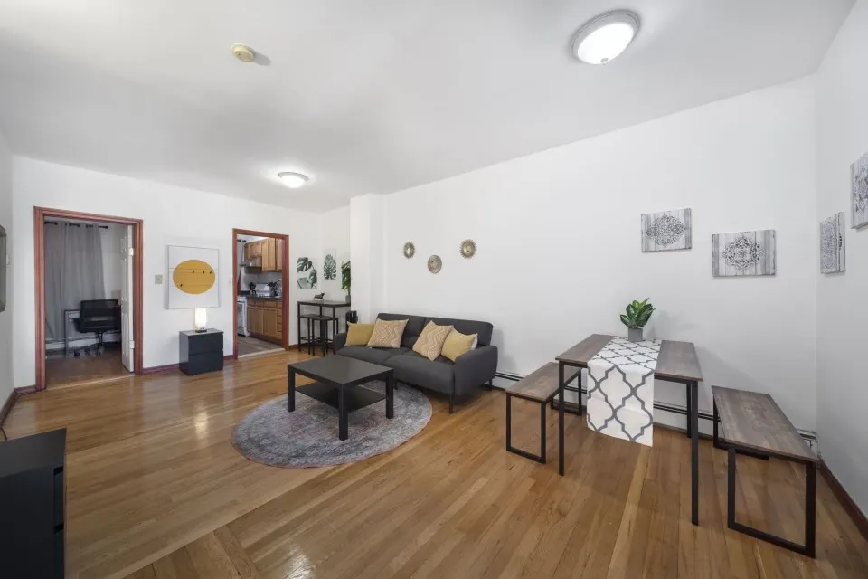 871 Harrison Ave, Roxbury