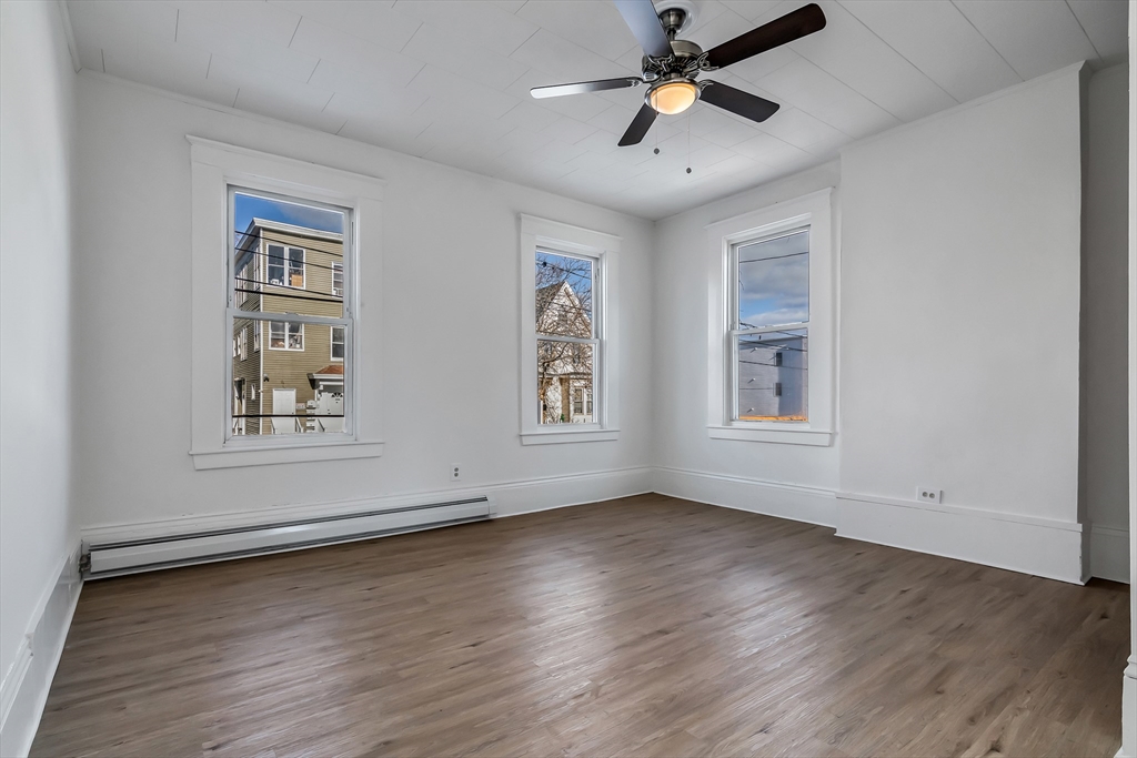 40 Summer St, Lawrence