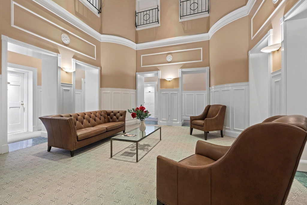 416 Marlborough St, Back Bay