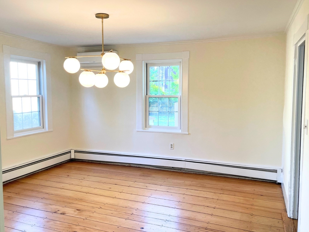 20 Pleasant St, Salem