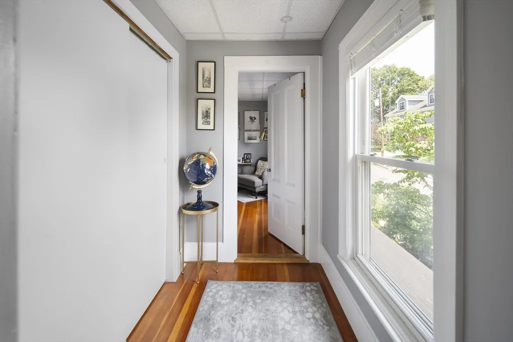 38 Spring, Spring Hill