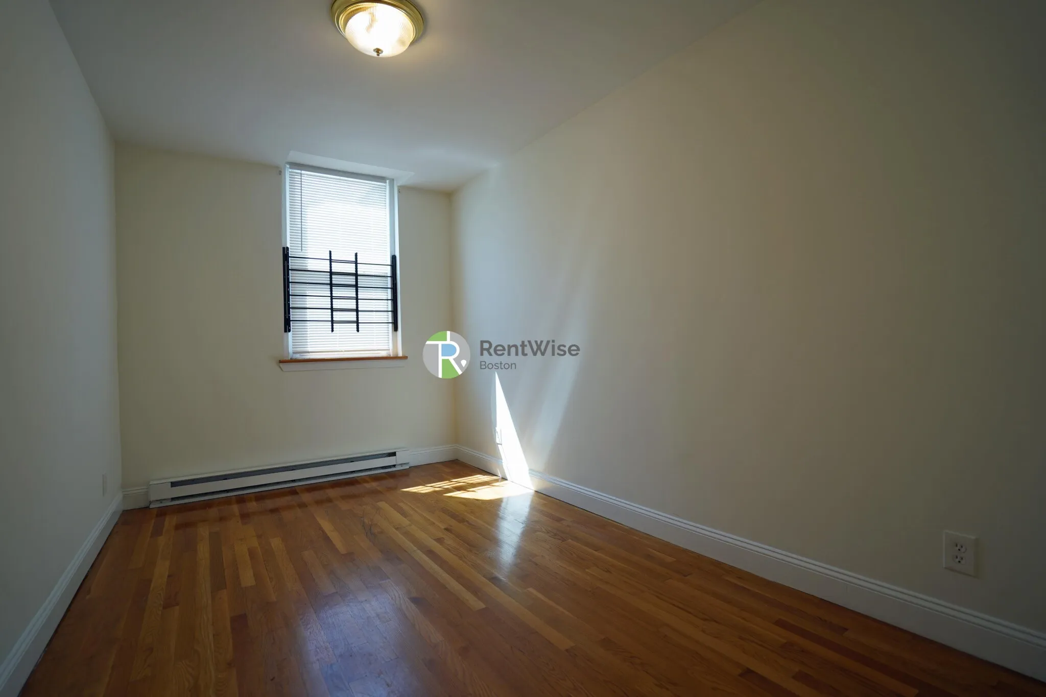 1298 Commonwealth Ave, Allston