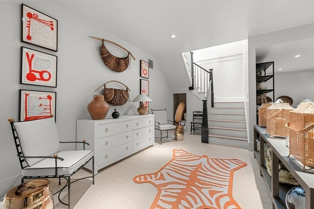 34 Brewster Rd, Monomoy