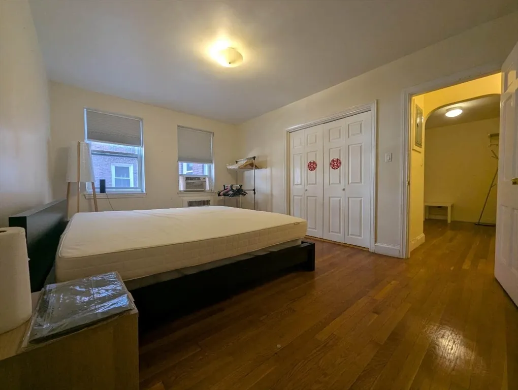 395 Broadway, Mid-Cambridge