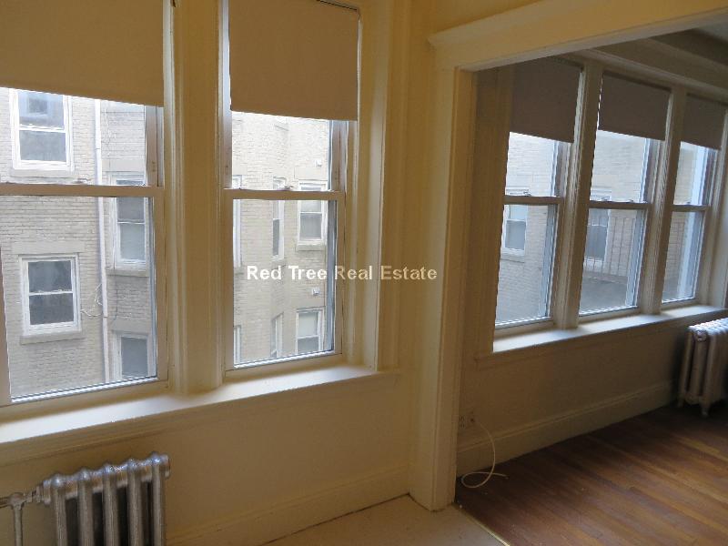 1171 Boylston St, Fenway