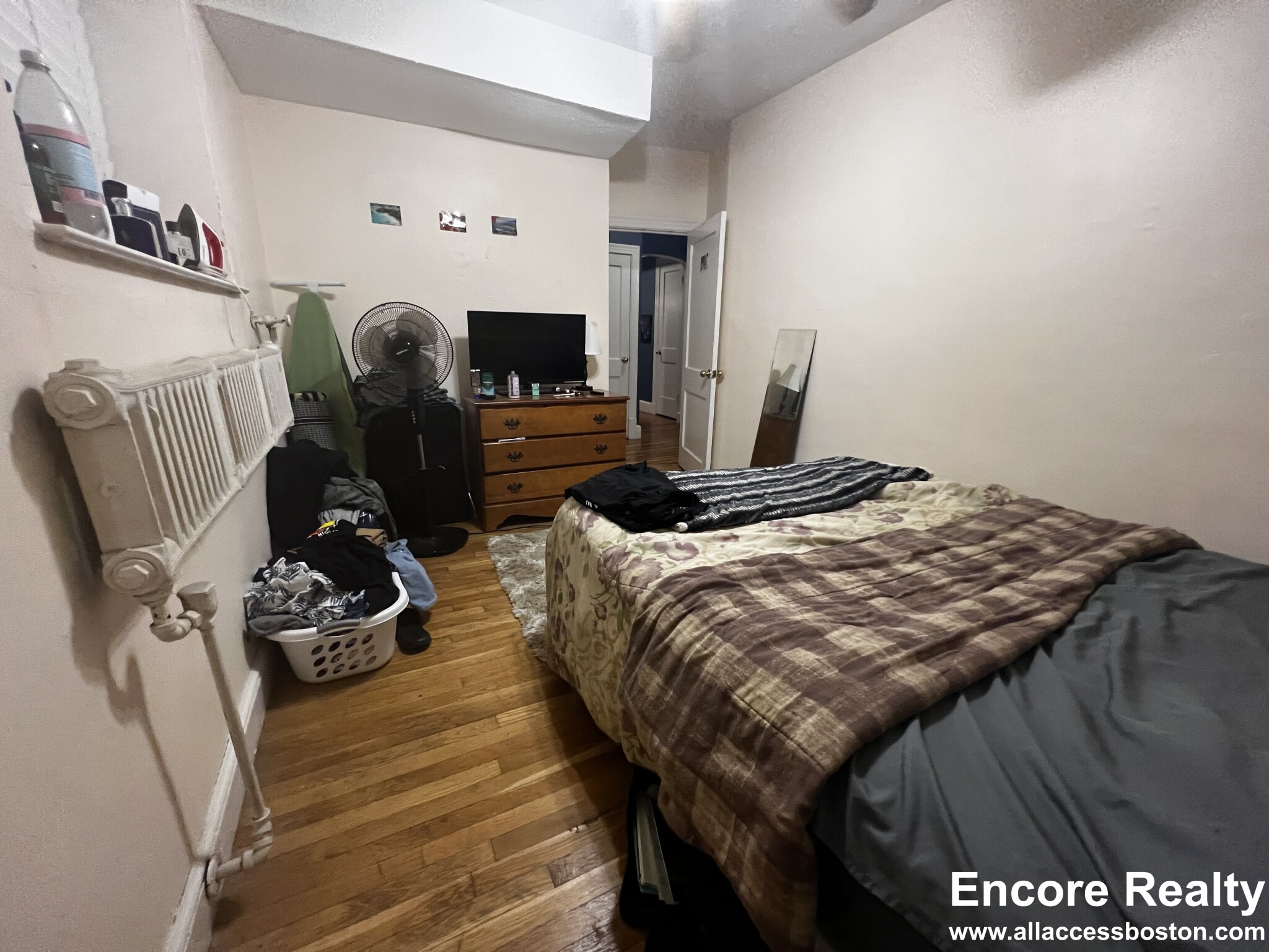 1555 Beacon St, Brookline