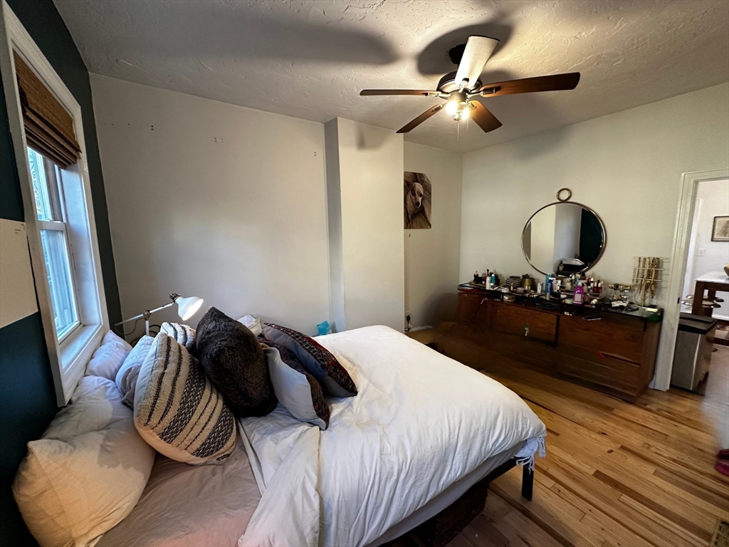 48 Mercer St, South Boston