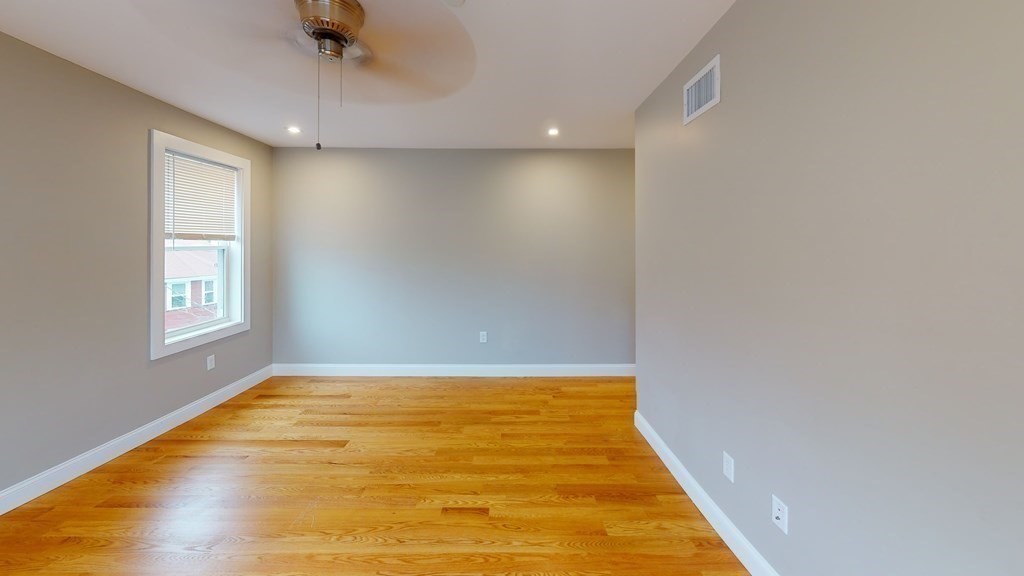 329 Shirley, Winthrop