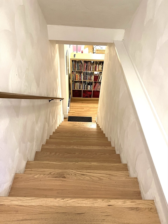 90 Monument, Medford