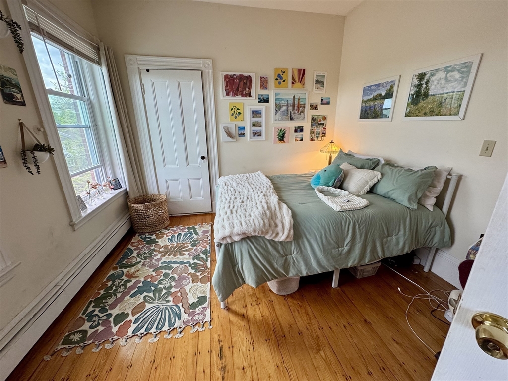 111 H St, South Boston