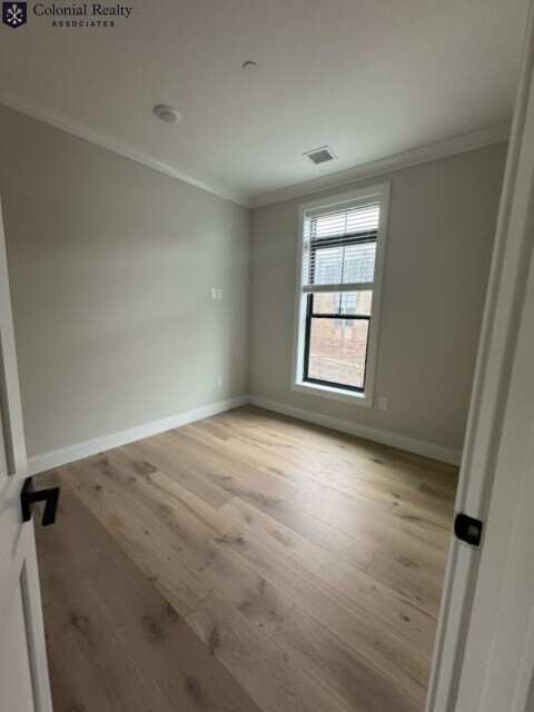 167 Everett St, Allston