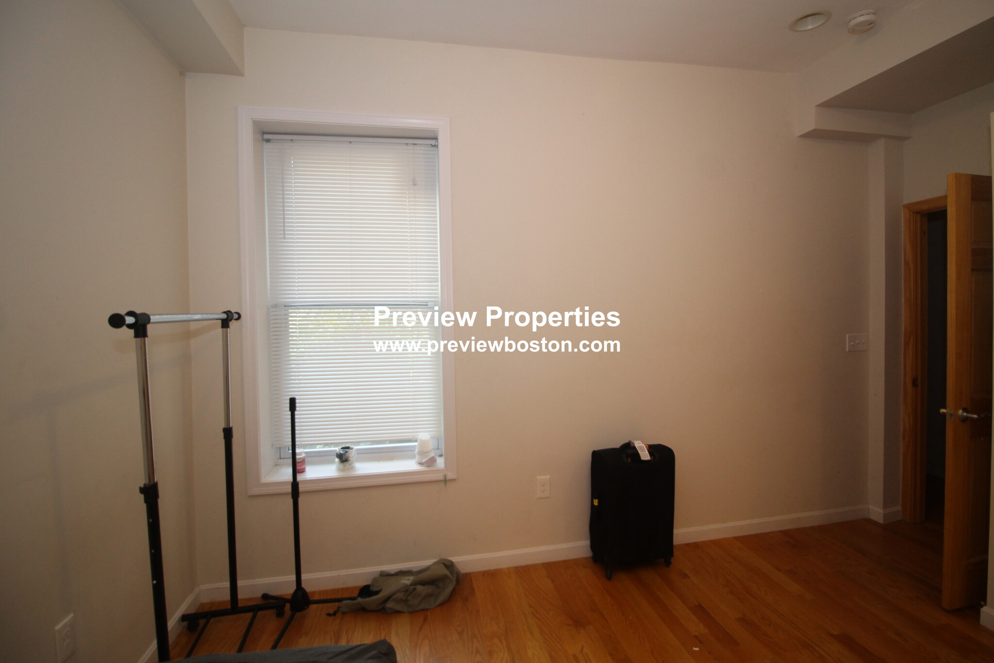 10 Moreland, Roxbury