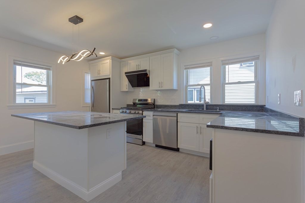 50 Evans St, Weymouth