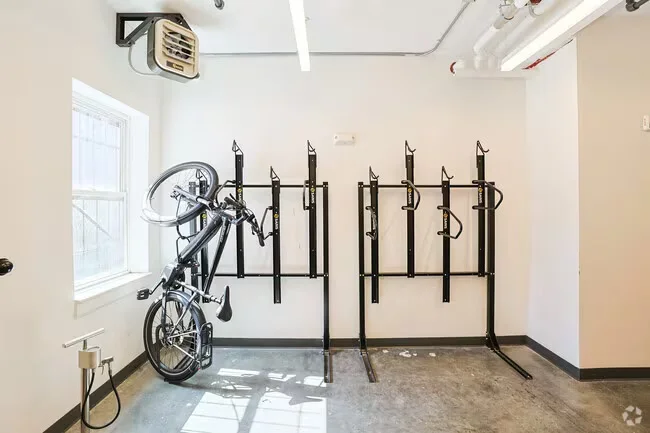 100 Hemenway St, Fenway