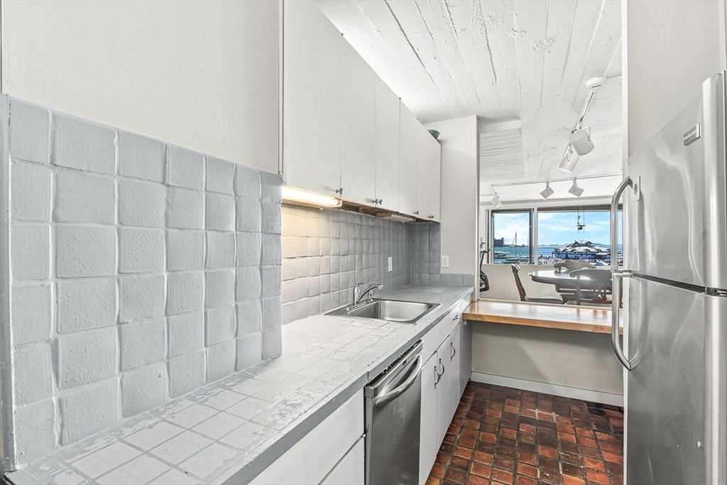 63 Atlantic Ave, Waterfront