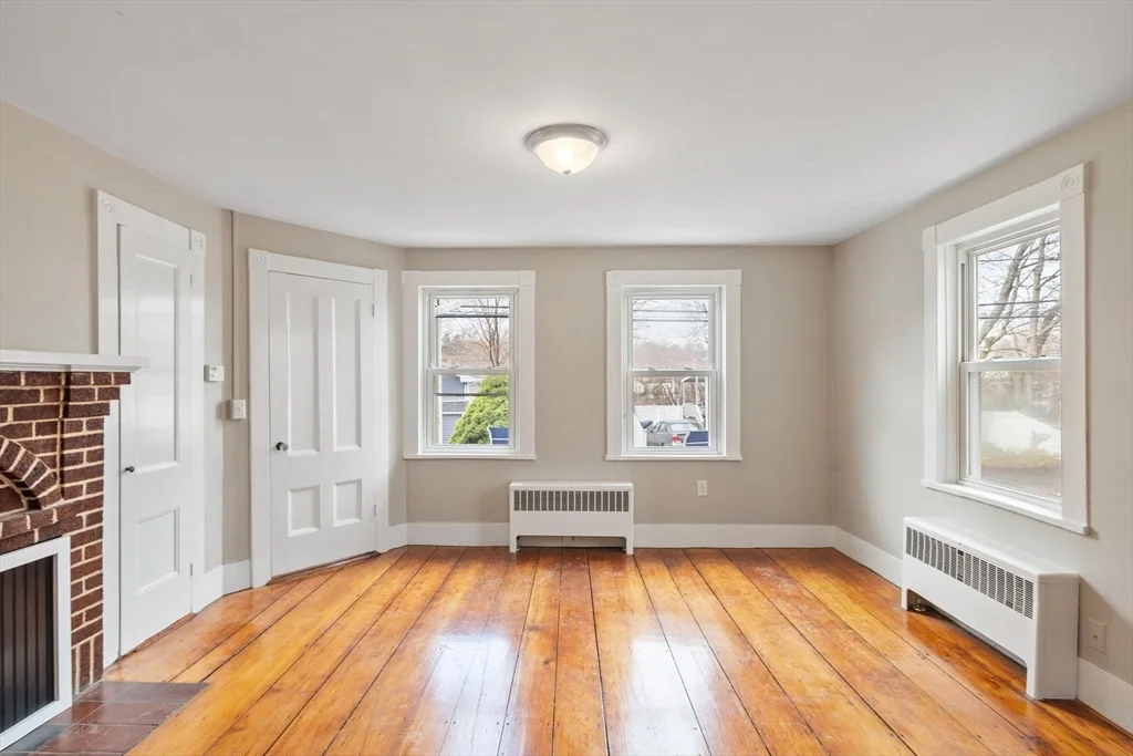 20 School St, Jackson Square