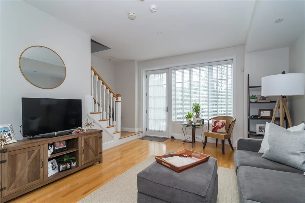 93 E Central St, Natick