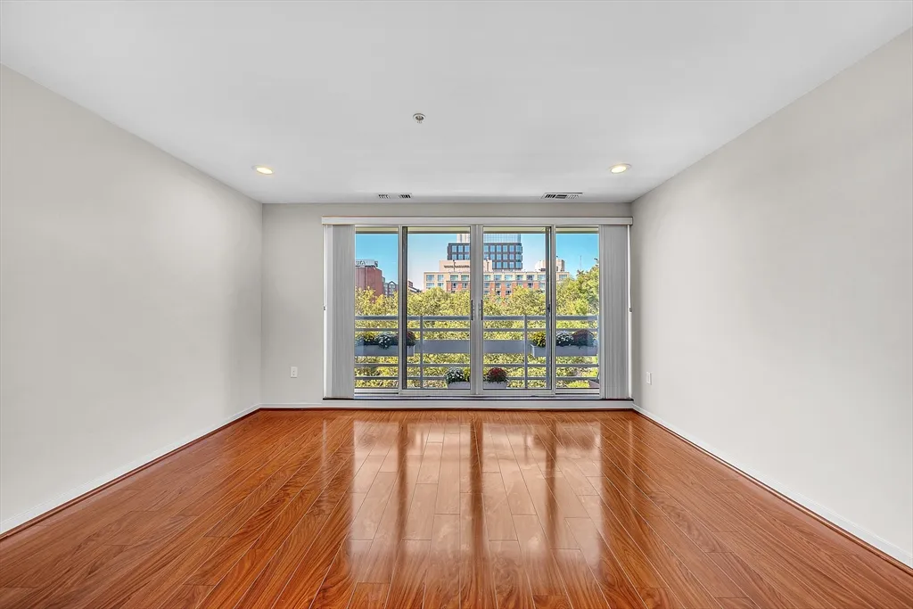 6 Canal Park, East Cambridge