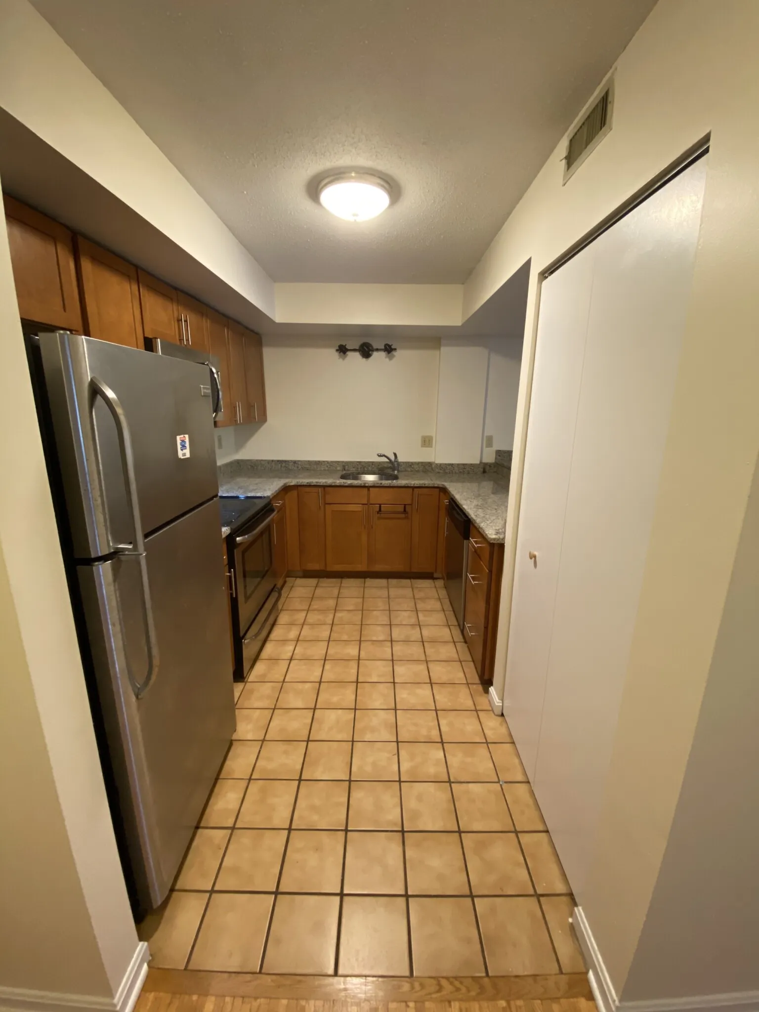 345 Franklin St, Riverside