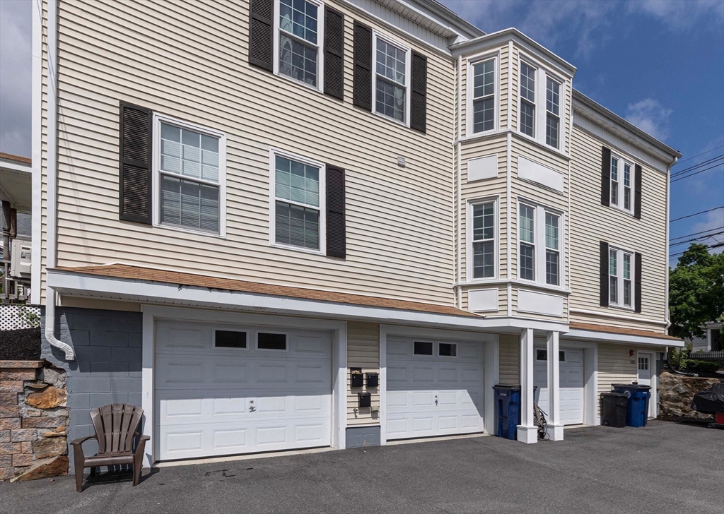 143 Village St, Medway