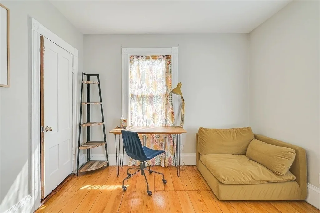 44 Cottage St, Watertown