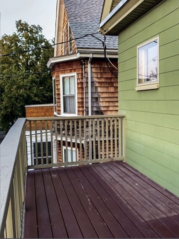 13 Bartlett St, Somerville