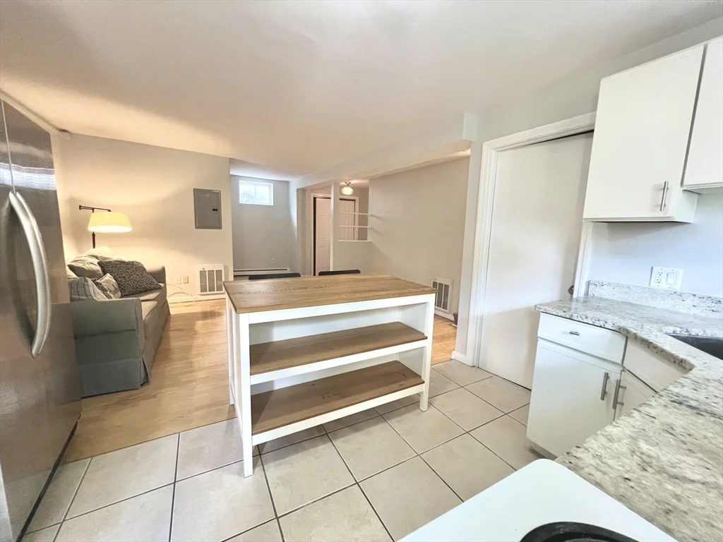8 Wall St, Charlestown