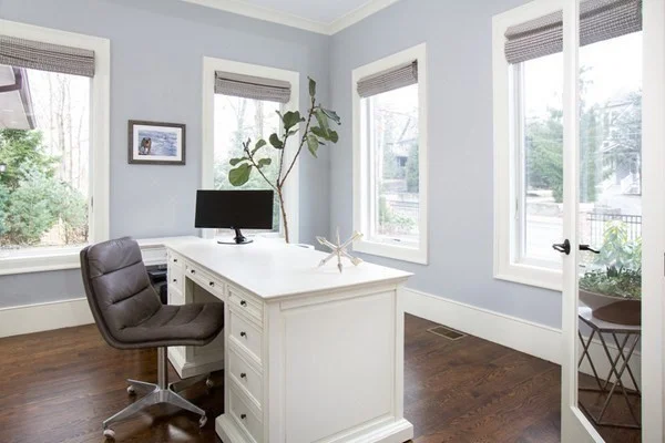 1580 Beacon St, Waban