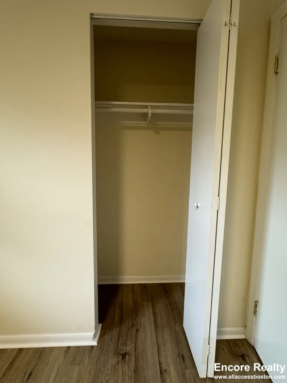 110 Babcock St, North Brookline