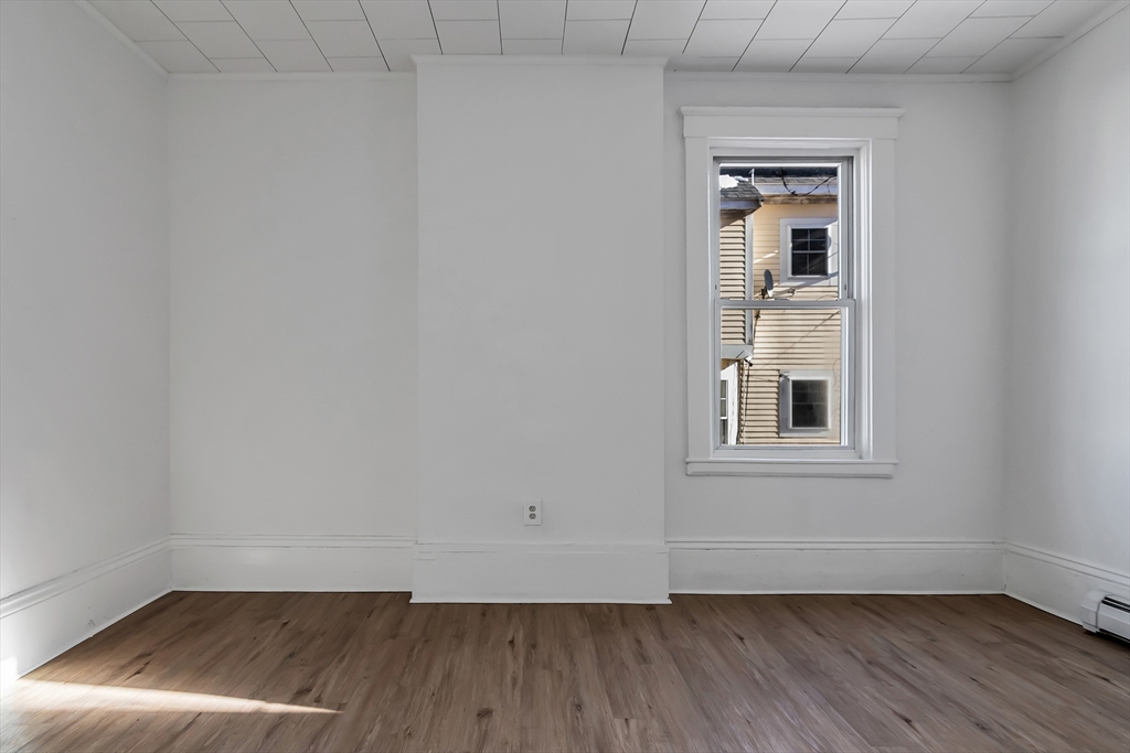 40 Summer St, Lawrence