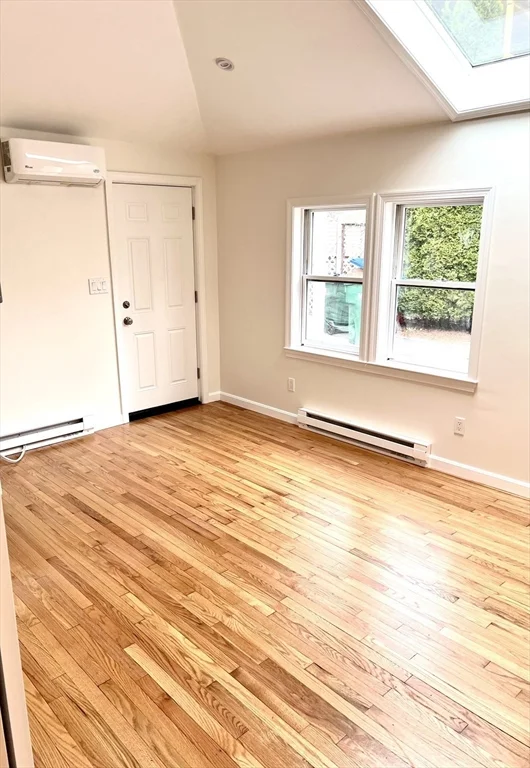 36 Walnut St, Medford
