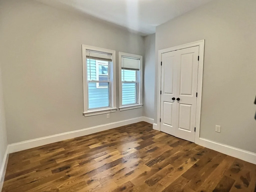 255 Paris, East Boston