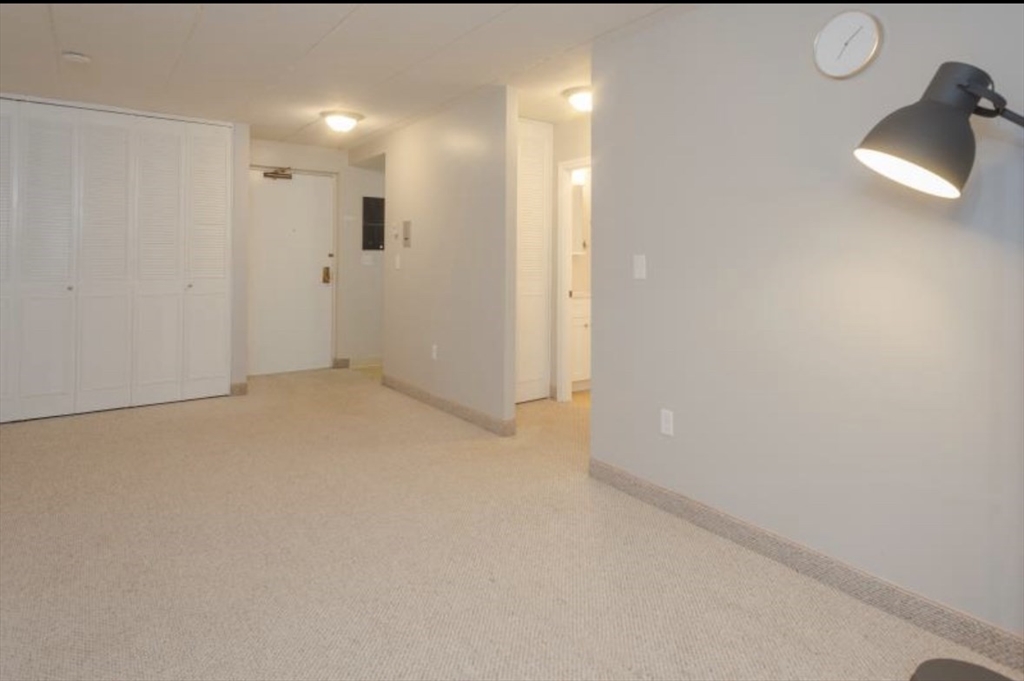 179 Presidents Ln, Quincy