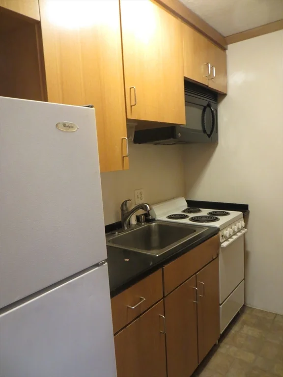 200 Kelton, Allston